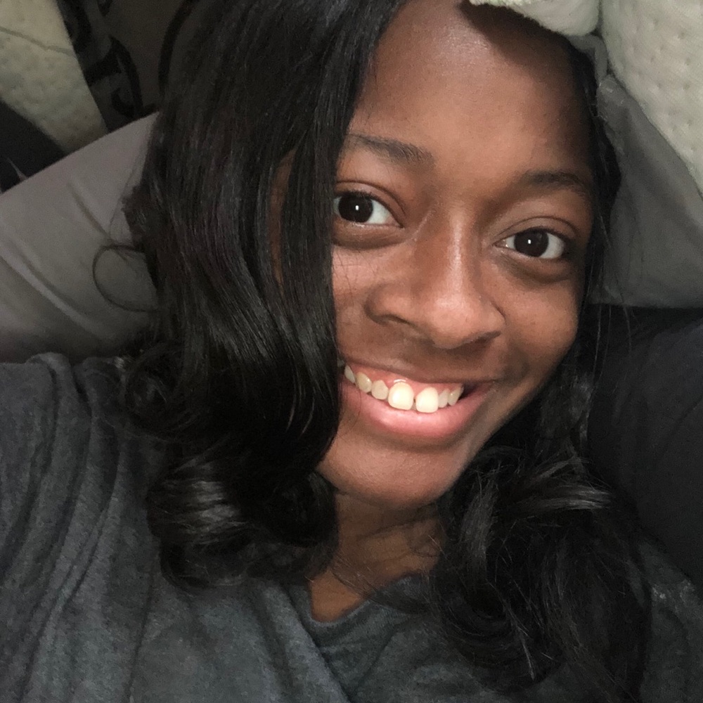 Meet your Posher, Nicole